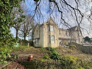 Photo 25- click for photo gallery